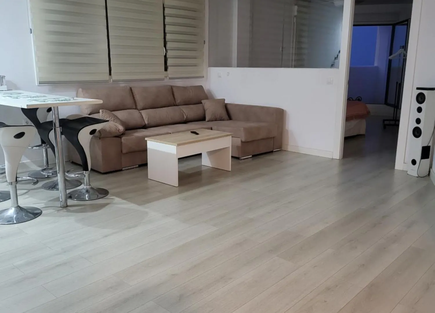 Piso de lujo en la playa de un pueblo de Granada con piscina infiniti, yacuzzi en la piscina, tumbonas privadas y mucho más Melicena Apartamento